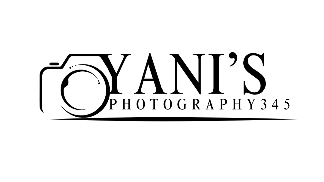 Yani's Photography logo